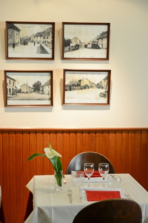 Imagen del bar/restaurante del Hotel Rolland. Foto 4