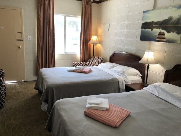 Imagen de la habitación del Hotel Rolling Hills Motel. Foto 14