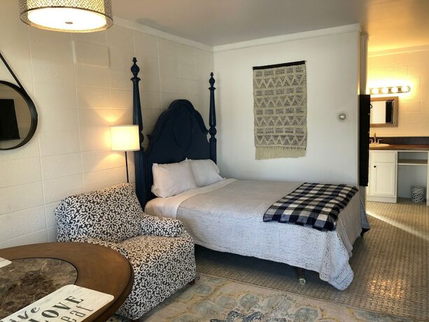 Imagen de la habitación del Hotel Rolling Hills Motel. Foto 16
