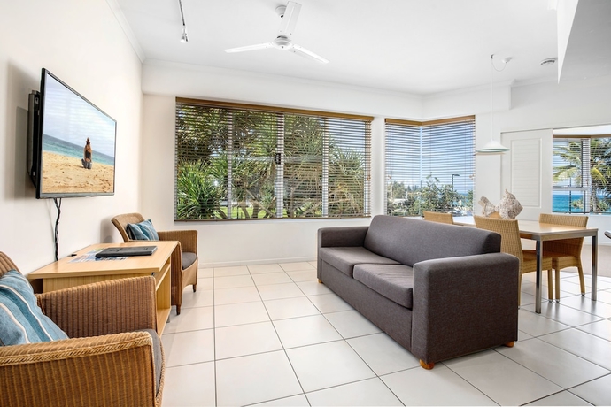 Imagen de la habitación del Hotel Rolling Surf Resort. Foto 2