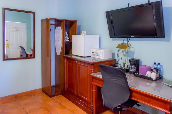 Imagen de la habitación del Hotel Rolson. Foto 16