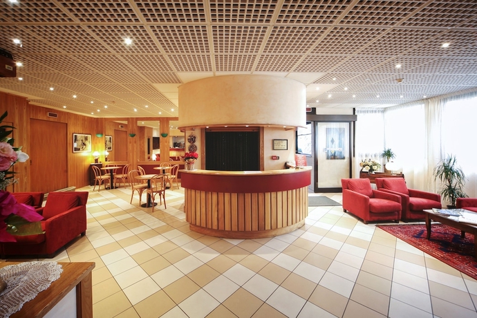 Imagen de los interiores del Hotel Roma, Aosta. Foto 18