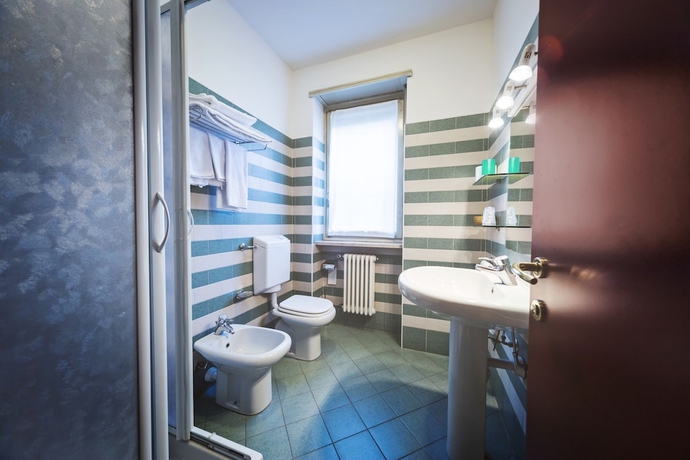 Imagen de la habitación del Hotel Roma, Aosta. Foto 13