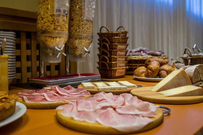 Imagen del bar/restaurante del Hotel Roma, Aosta. Foto 6