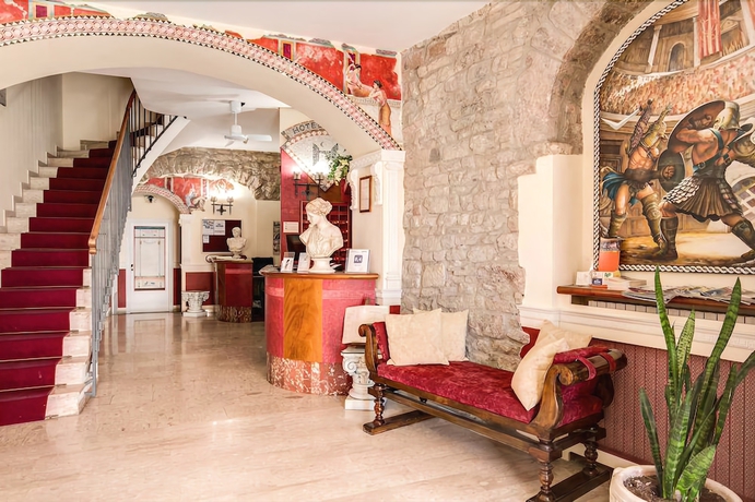 Imagen de los interiores del Hotel Roma, Asis. Foto 15