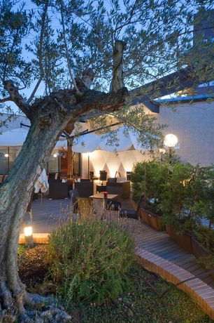 Imagen de los exteriores del Hotel Roma Aurelia Antica. Foto 14