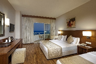 Imagen de la habitación del Hotel Roma Beach Resort and Spa. Foto 12