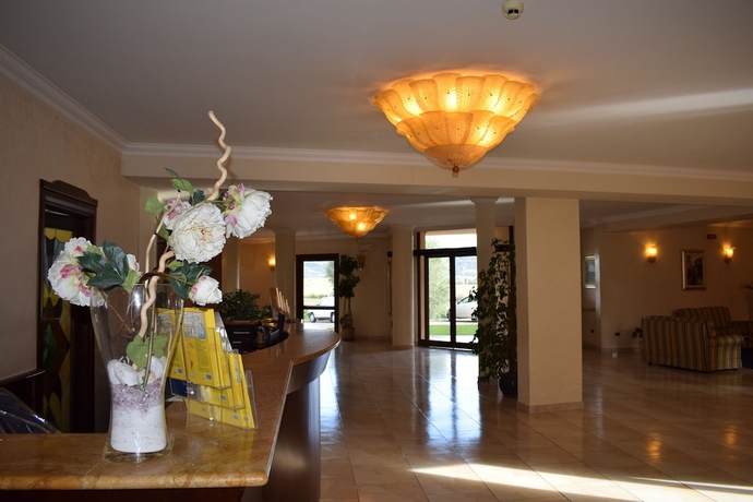 Imagen de los interiores del Hotel Roma Domus. Foto 19