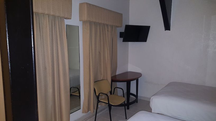 Imagen de la habitación del Hotel Roma, Heroica Matamoros. Foto 9
