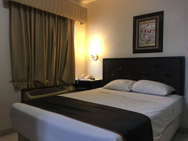 Imagen de la habitación del Hotel Roma, Heroica Matamoros. Foto 12