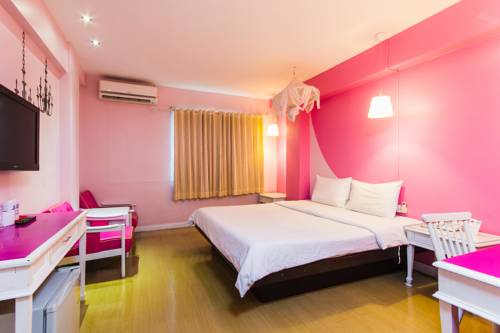 Imagen de la habitación del Hotel Roma, Khon Kaen. Foto 9