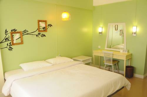 Imagen de la habitación del Hotel Roma, Khon Kaen. Foto 13