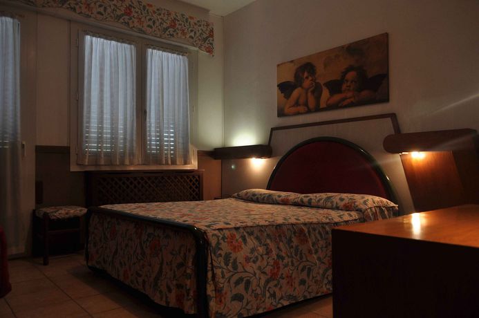 Imagen de los interiores del Hotel Roma, MARGHERA. Foto 12