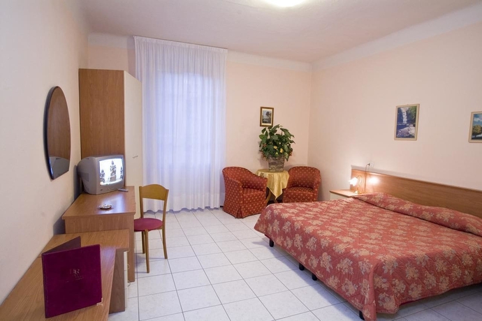 Imagen de la habitación del Hotel Roma, Porretta Terme. Foto 3