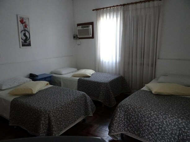 Imagen de la habitación del Hotel Roma, Porto Alegre. Foto 16