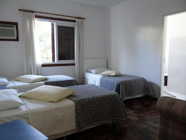 Imagen de la habitación del Hotel Roma, Porto Alegre. Foto 20