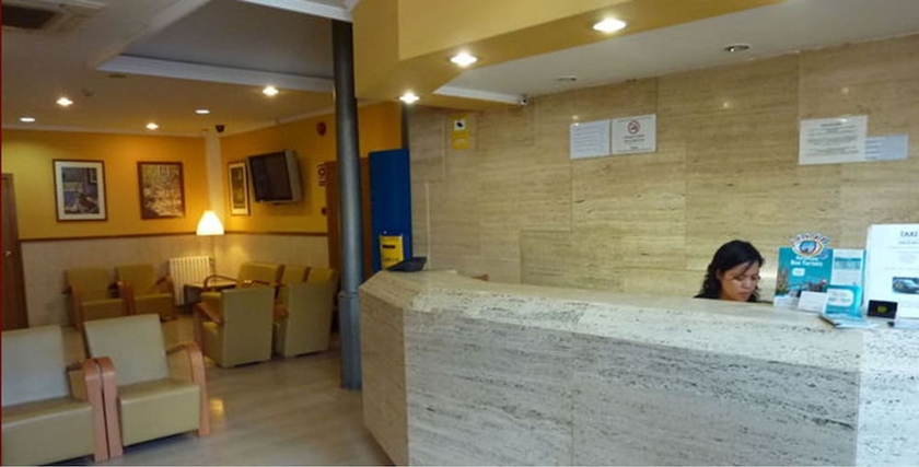 Imagen de los interiores del Hotel Roma Reial. Foto 19