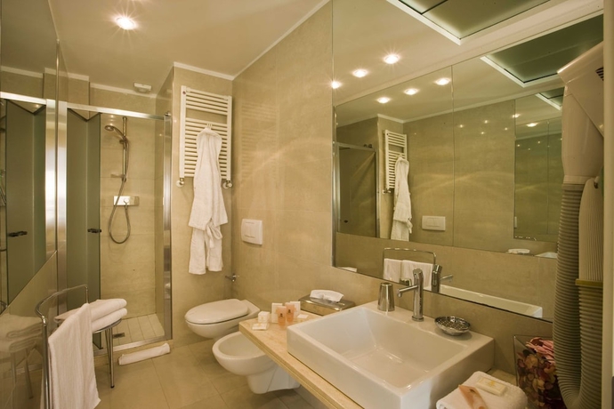 Imagen de la habitación del Hotel Roma, Riccione. Foto 8