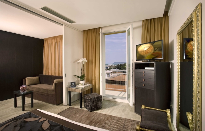 Imagen de la habitación del Hotel Roma, Riccione. Foto 13