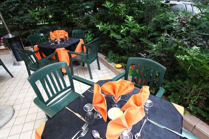 Imagen del bar/restaurante del Hotel Roma, Salsomaggiore Terme. Foto 4