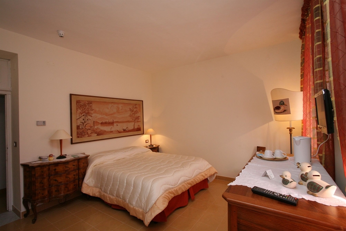 Imagen de la habitación del Hotel Roma, Scanno. Foto 4