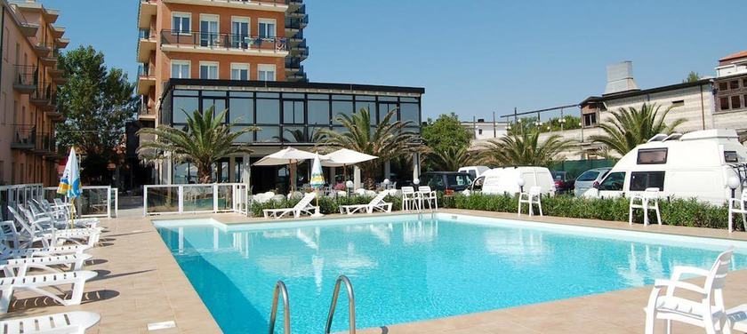 Imagen general del Hotel Roma, Senigallia. Foto 1