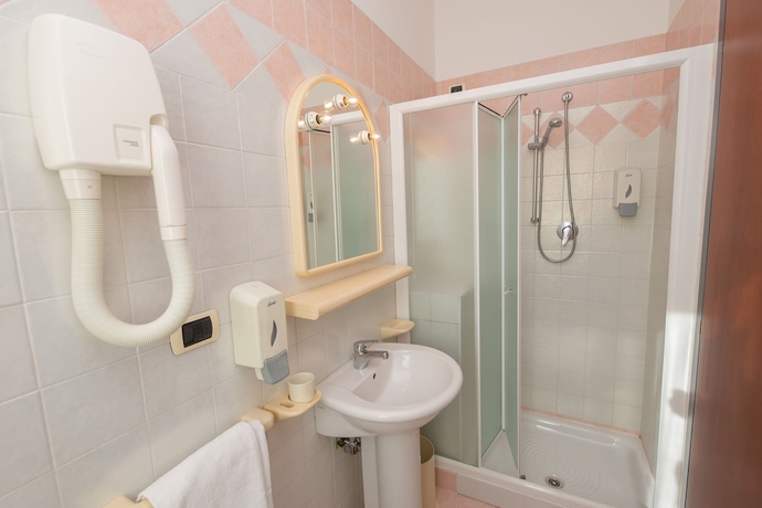 Imagen de la habitación del Hotel Roma Sul Mare. Foto 6