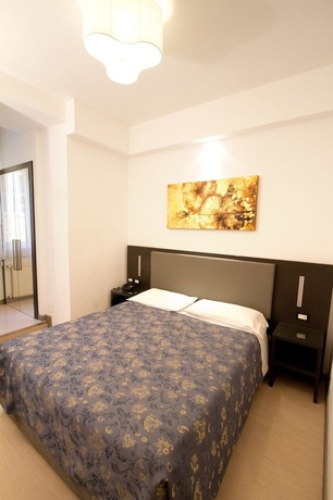 Imagen de la habitación del Hotel Roma, Trieste. Foto 5