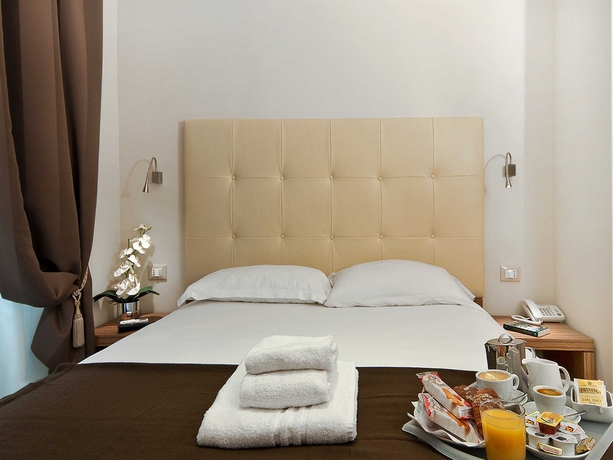 Imagen de la habitación del Hotel Roma Vaticano. Foto 8