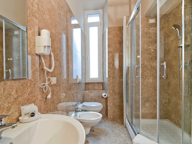 Imagen de la habitación del Hotel Roma Vaticano. Foto 12