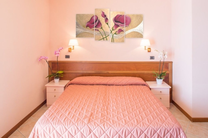 Imagen de la habitación del Hotel Romagna, Baveno. Foto 6