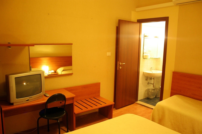 Imagen de la habitación del Hotel Romagna, Florencia. Foto 5