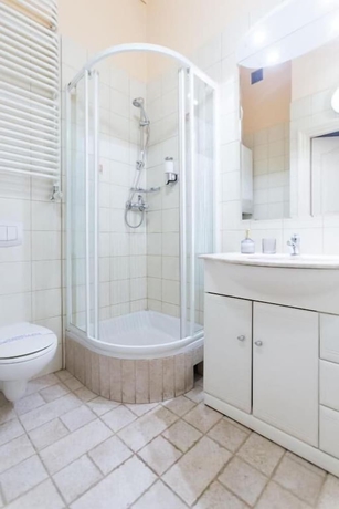 Imagen de la habitación del Hotel Roman Apartments. Foto 8