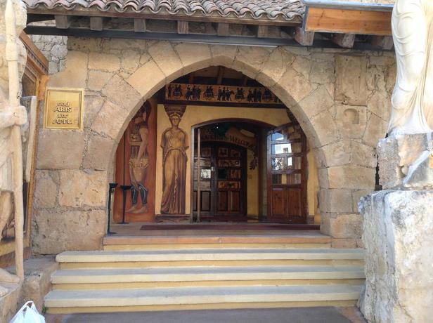 Imagen de los exteriores del Hotel Roman Boutique. Foto 13