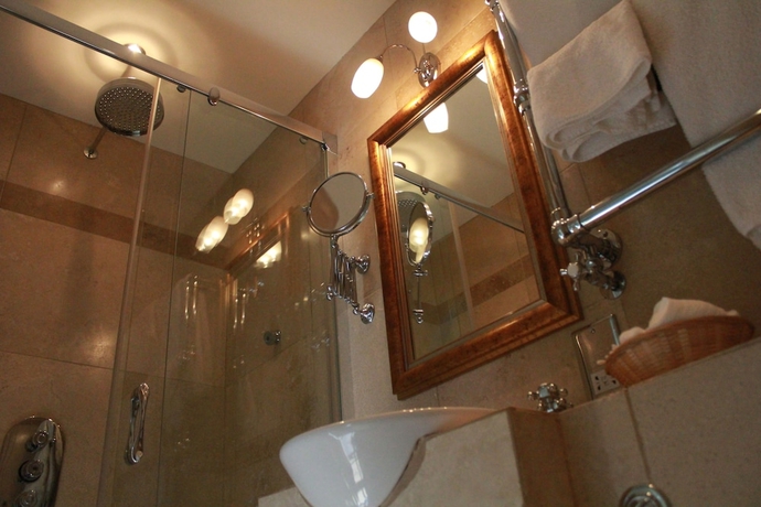 Imagen de la habitación del Hotel Roman Camp Country House. Foto 15