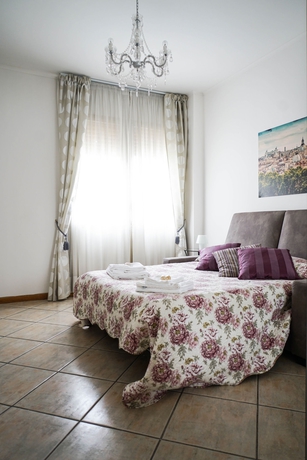 Imagen de la habitación del Hotel Roman Dreams. Foto 13