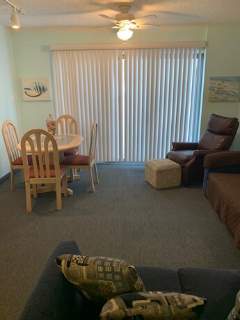 Imagen de la habitación del Hotel Roman Holiday Motel. Foto 16