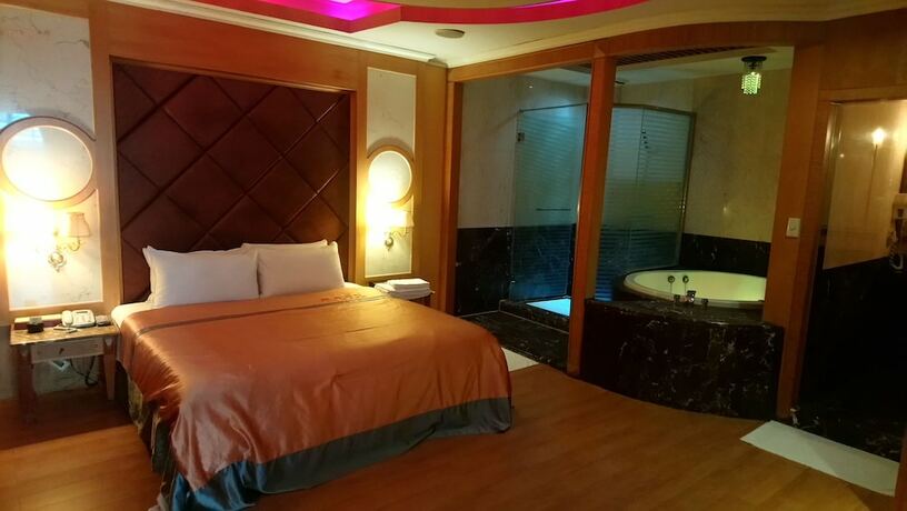 Imagen de la habitación del Hotel Roman Vacation Motel. Foto 15