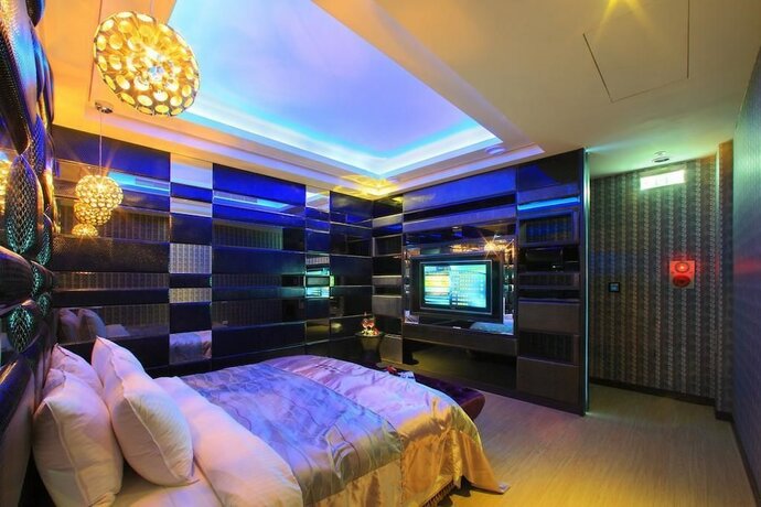 Imagen de la habitación del Hotel Roman Vacation Motel. Foto 19