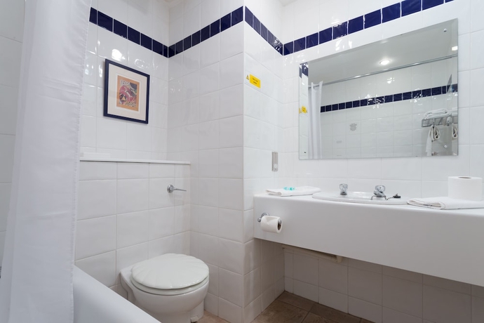 Imagen de la habitación del Hotel Roman Way. Foto 18