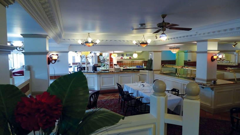 Imagen del bar/restaurante del Hotel Roman Way. Foto 2