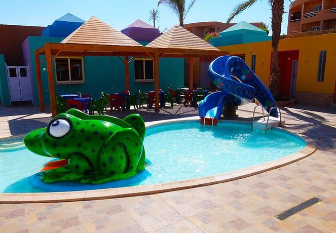 Imagen de la piscina del Hotel Romance Ain Sokhna. Foto 16