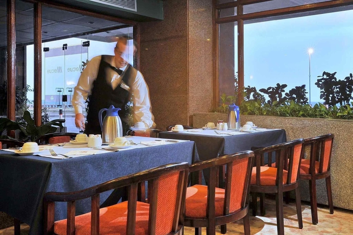 Imagen del bar/restaurante del Hotel Romance Alexandria. Foto 8