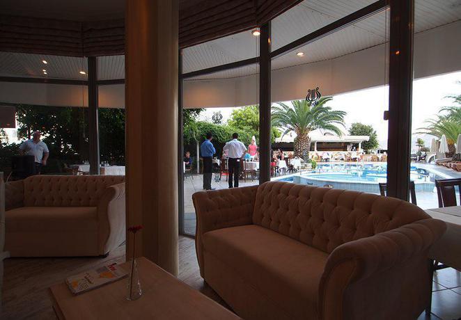 Imagen general del Hotel Romance Beach. Foto 1