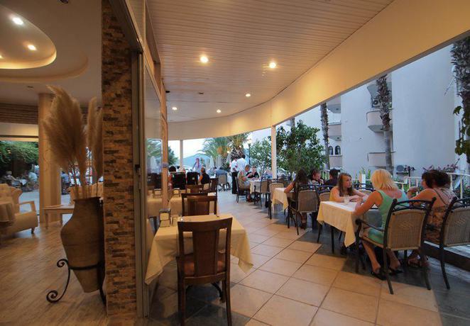Imagen general del Hotel Romance Beach. Foto 2