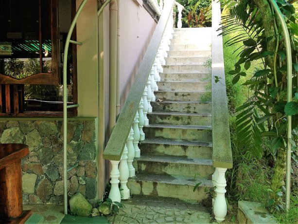 Imagen de los interiores del Hotel Romance Bungalows. Foto 17