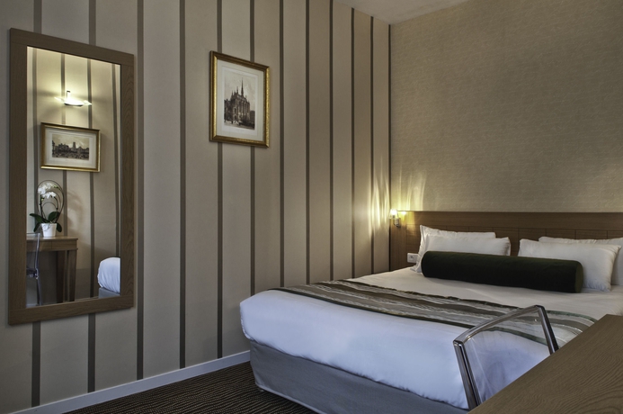 Imagen de la habitación del Hotel Romance Malesherbes By Patrick Hayat. Foto 8