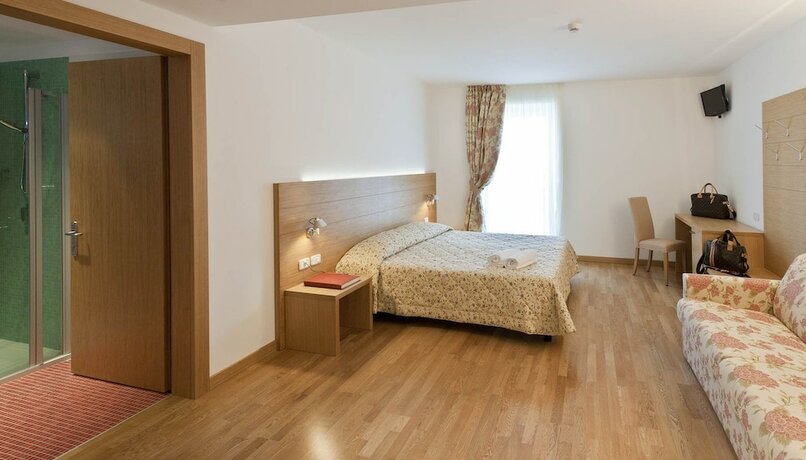 Imagen de la habitación del Hotel Romanda, Levico Terme. Foto 19