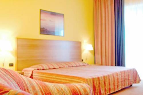 Imagen de la habitación del Hotel Romanisio. Foto 16