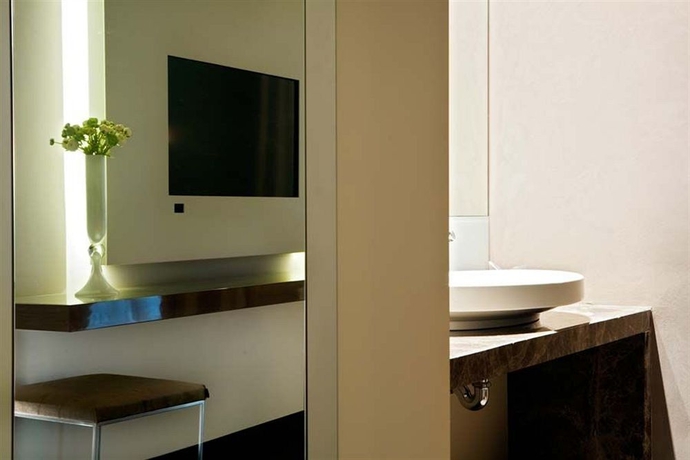 Imagen de los interiores del Hotel Romano House. Foto 13